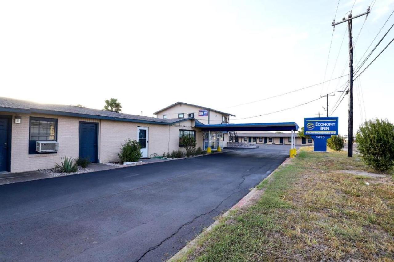 Economy Inn Kingsville Kültér fotó